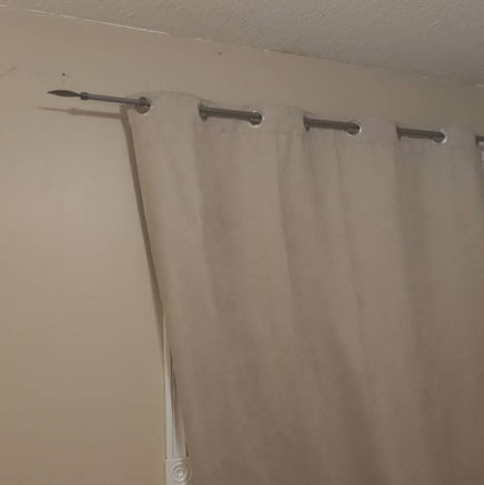 This is the indoor sound I was looking for.<br><audio controls src='audio/10.m4a'></audio>