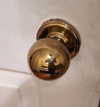 This is the texture of stainless steel. I used it to make the base of the kettle. It has a silky metal texture, reflecting clearly but not like a mirror. <div class='container'><iframe class='responsive-iframe' src='https://www.youtube.com/embed/tgbNymZ7vqY'></iframe></div>